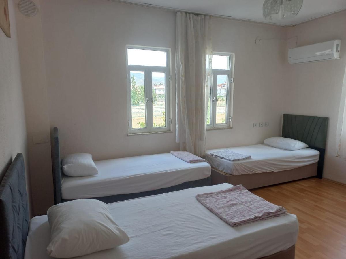 פאטהיה Adventurous Local Hostel מראה חיצוני תמונה