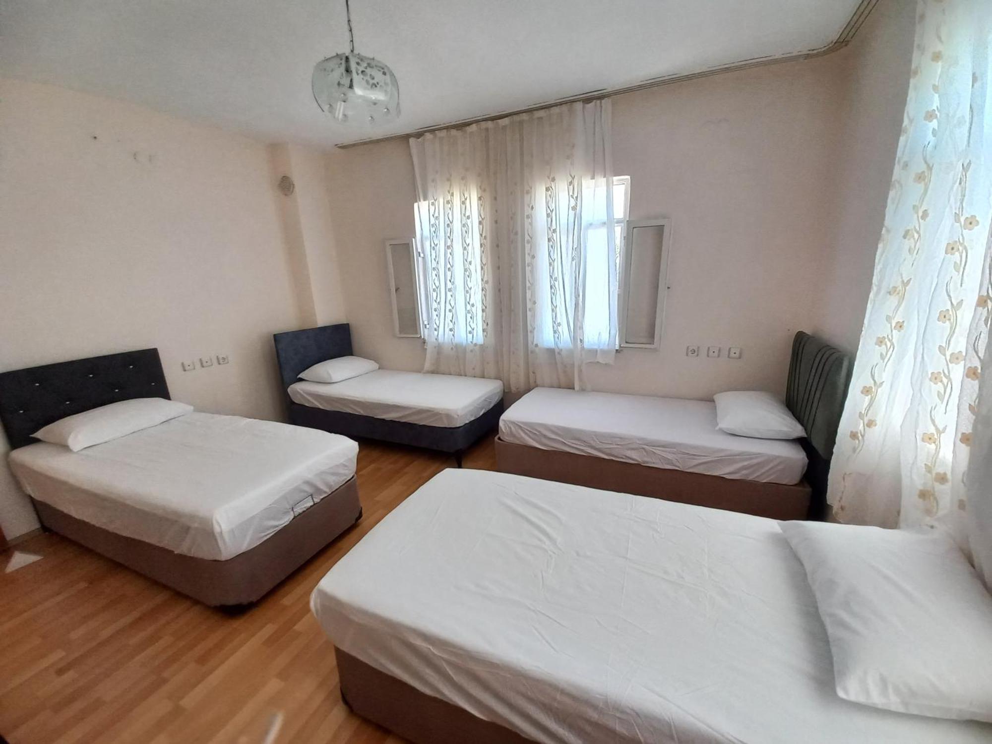 פאטהיה Adventurous Local Hostel מראה חיצוני תמונה